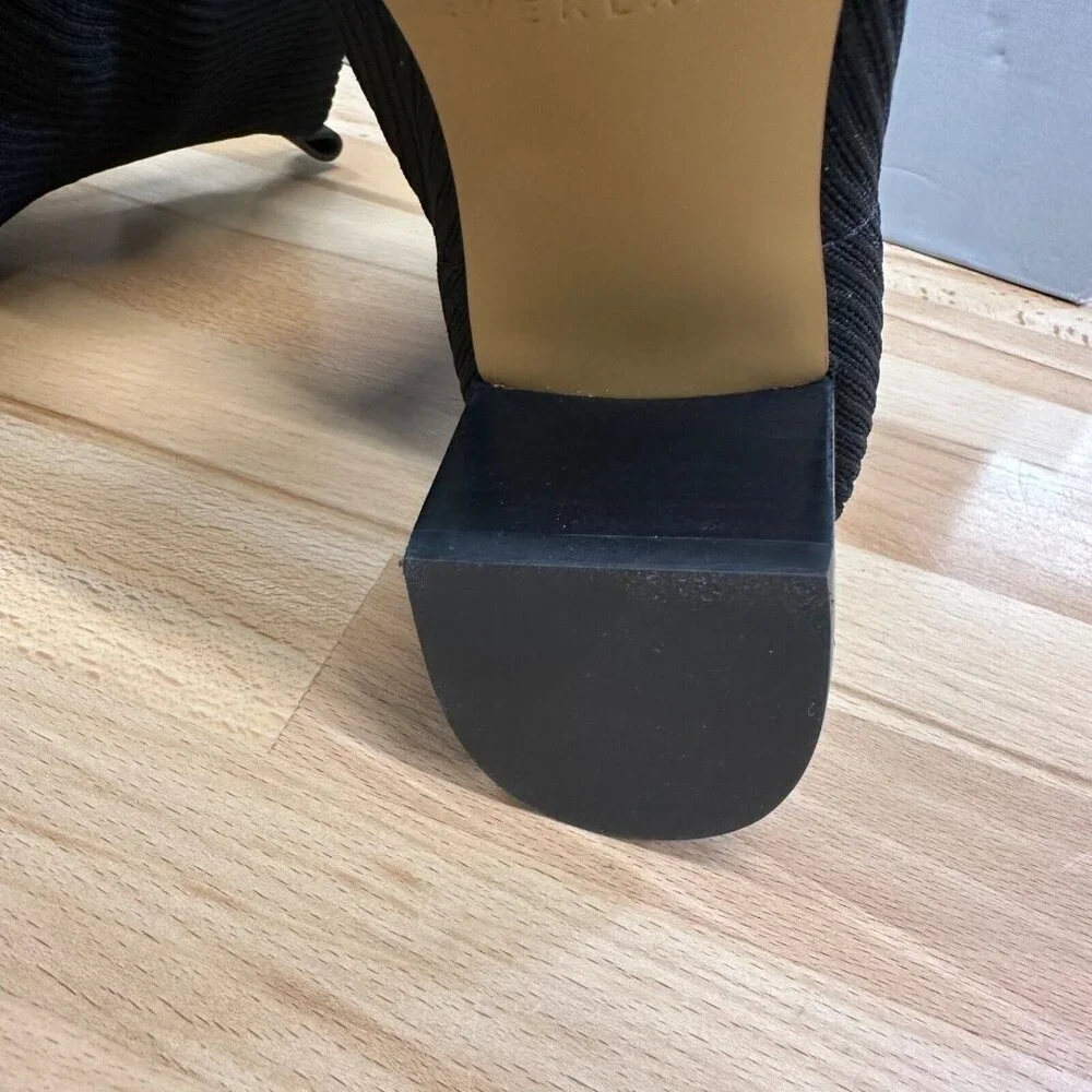 Everlane The Glove Boot in Black size 5.5 Women's Stretch Rib Knit Ankle Bootie